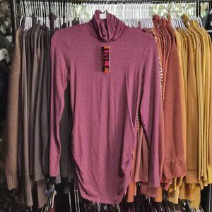 NWT Isle by Melis Kozan Tunic Turtleneck Top